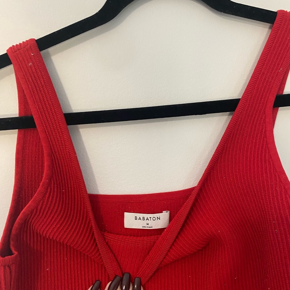 Aritzia babaton sculpt knit tank. - Picture 2 of 3